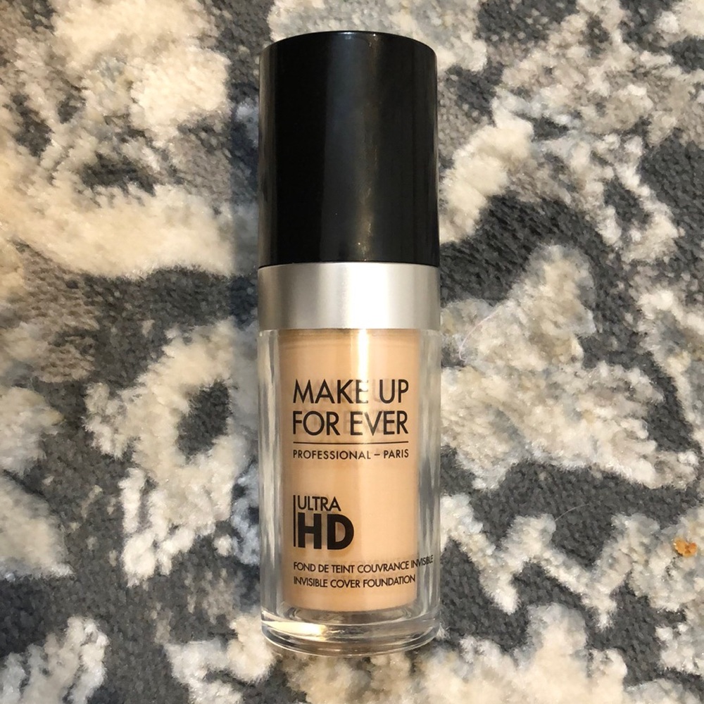 Makeup Forever Ultra HD  Foundation Y225
